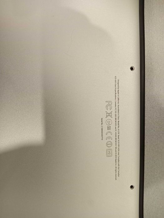 Продам корпус с Матрицей MacBook Pro A1278