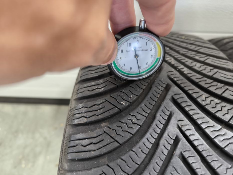 205/50/17 93H Michelin Alpin5