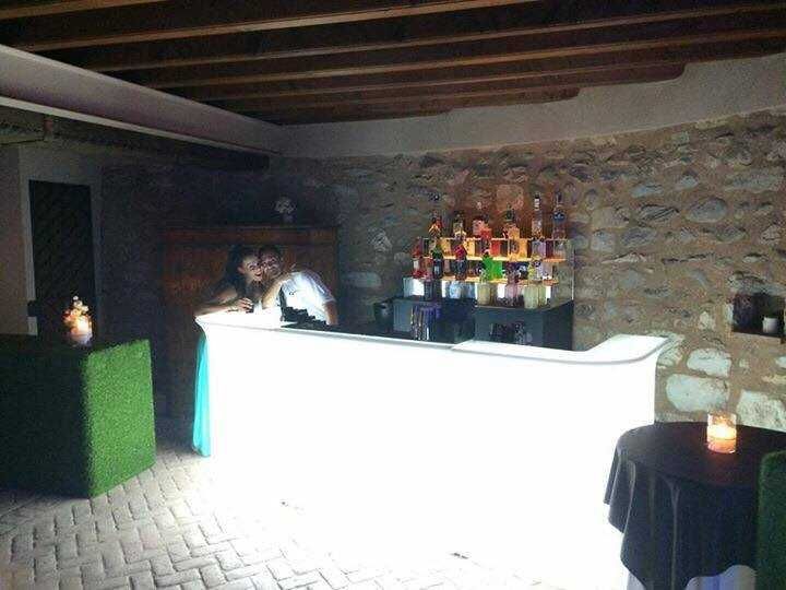 Balcão para eventos com iluminação rgb