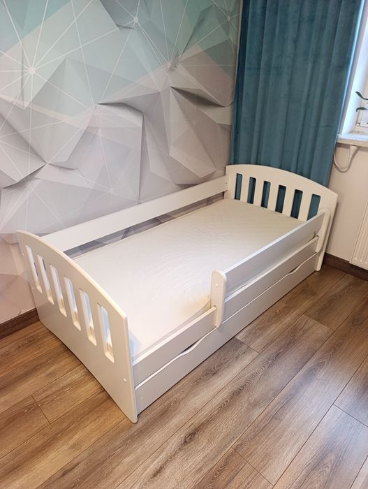 Sprzedam łóżko dziecięce