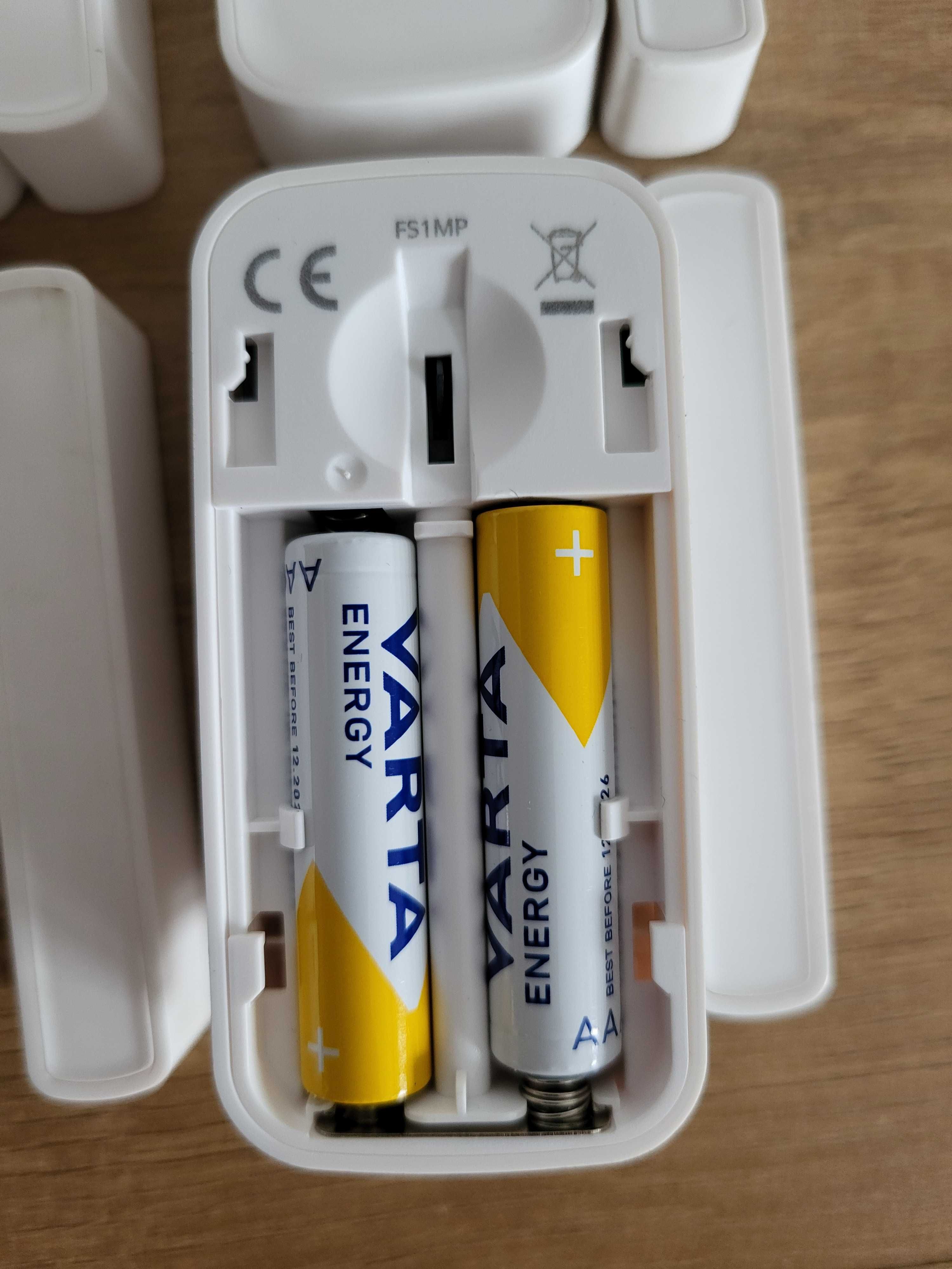 Smart Home Piri używany zestaw, centralka HSGW19001, ruch i drzwi