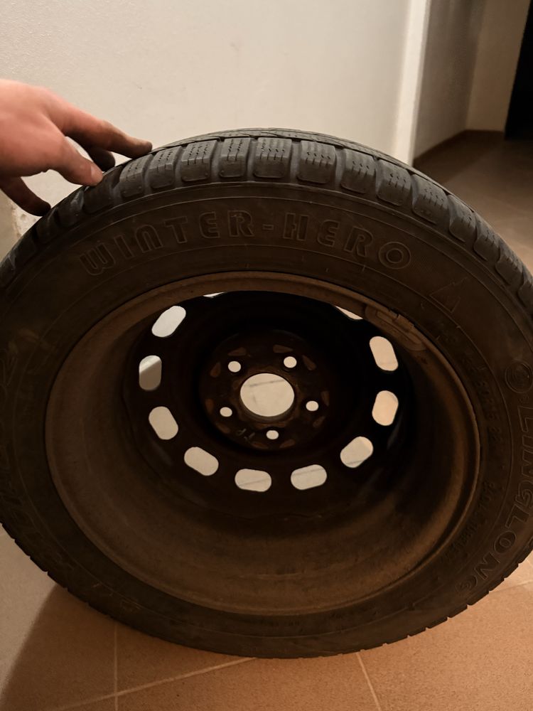 Winter Hero | Opony zimowe | 195/60R15 88H|