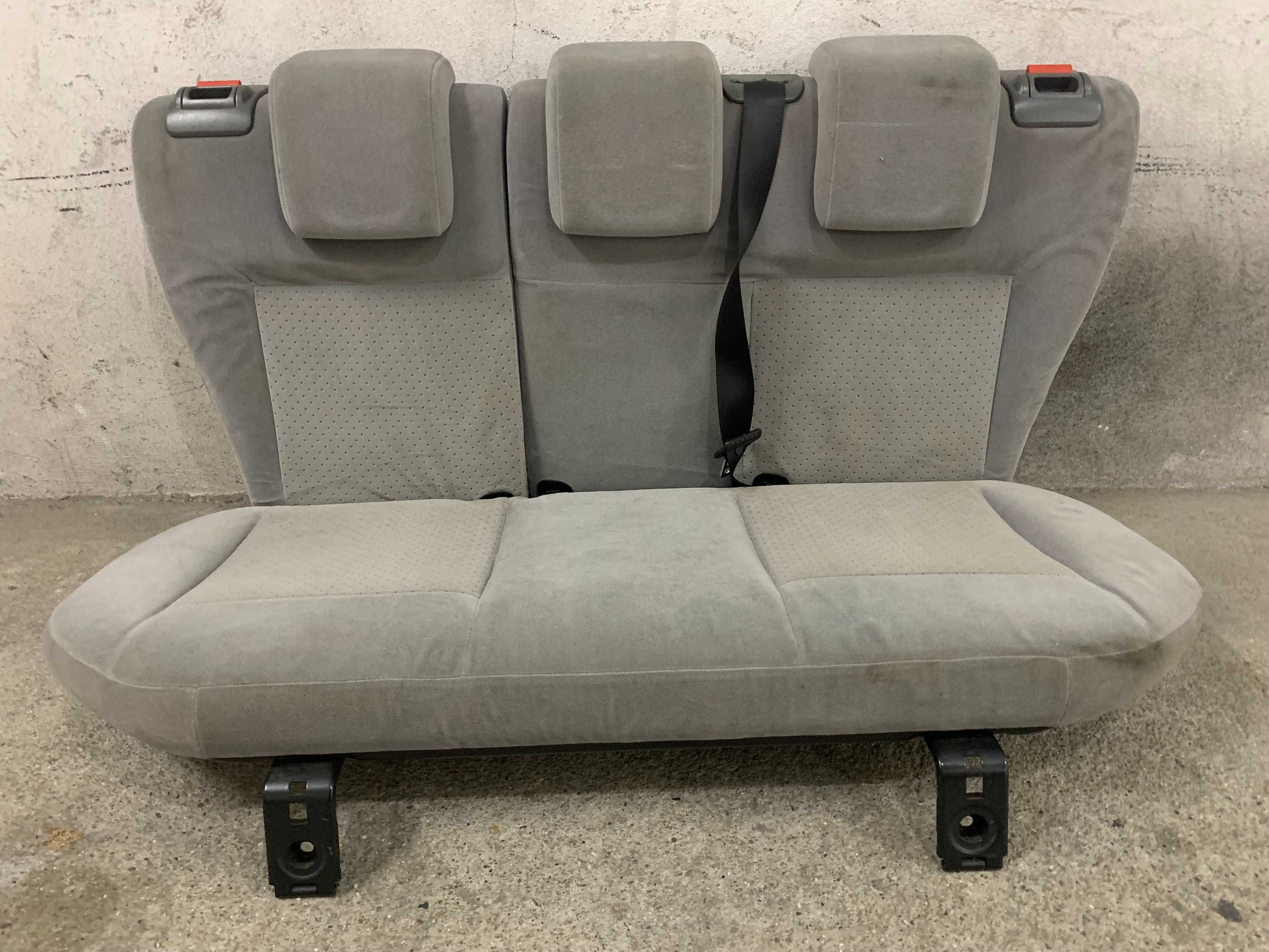 Bancos em tecido para Ford Fiesta IV (02-06)