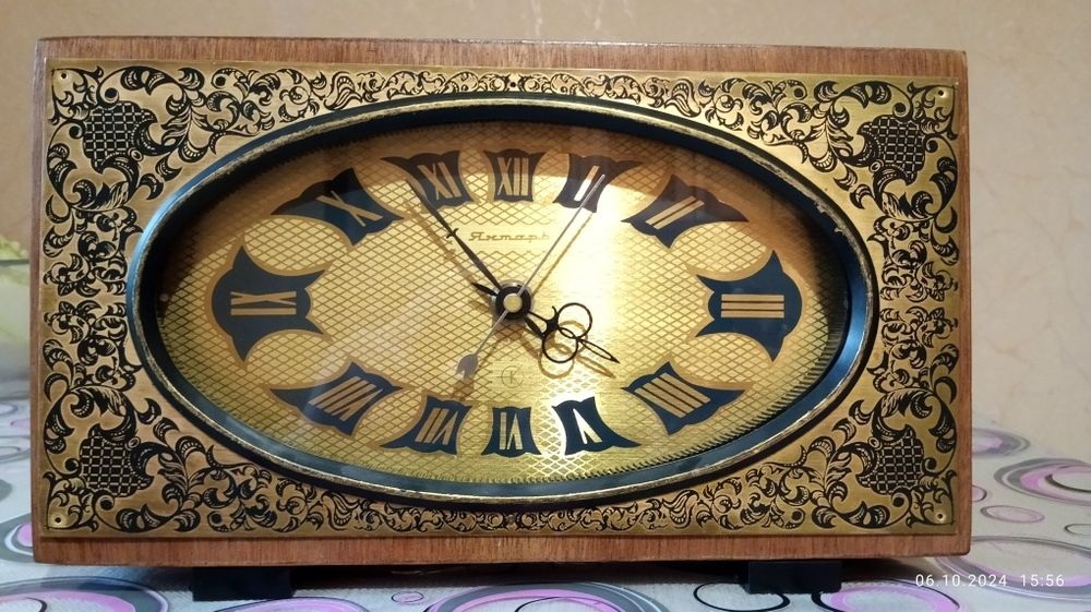 Годинник Янтарь камінний, часів СРСР робочий