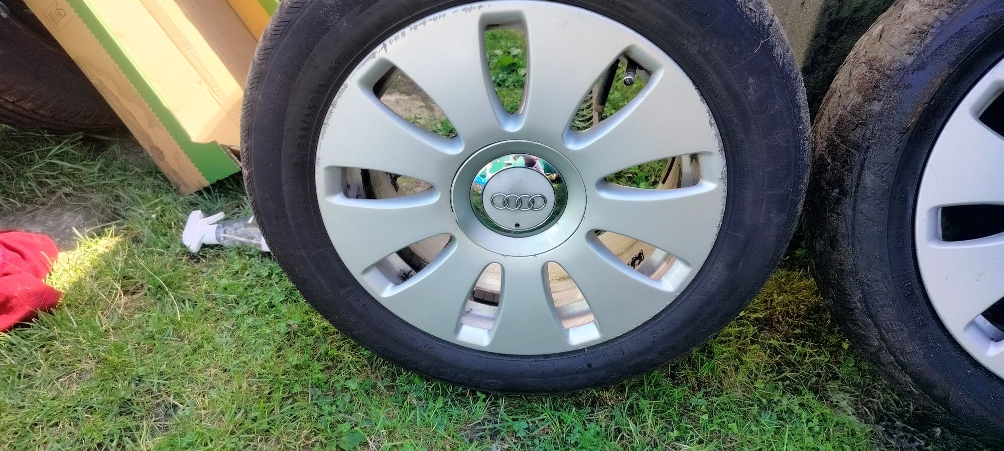 Felgi koła  ET42 16 z oponami audi
