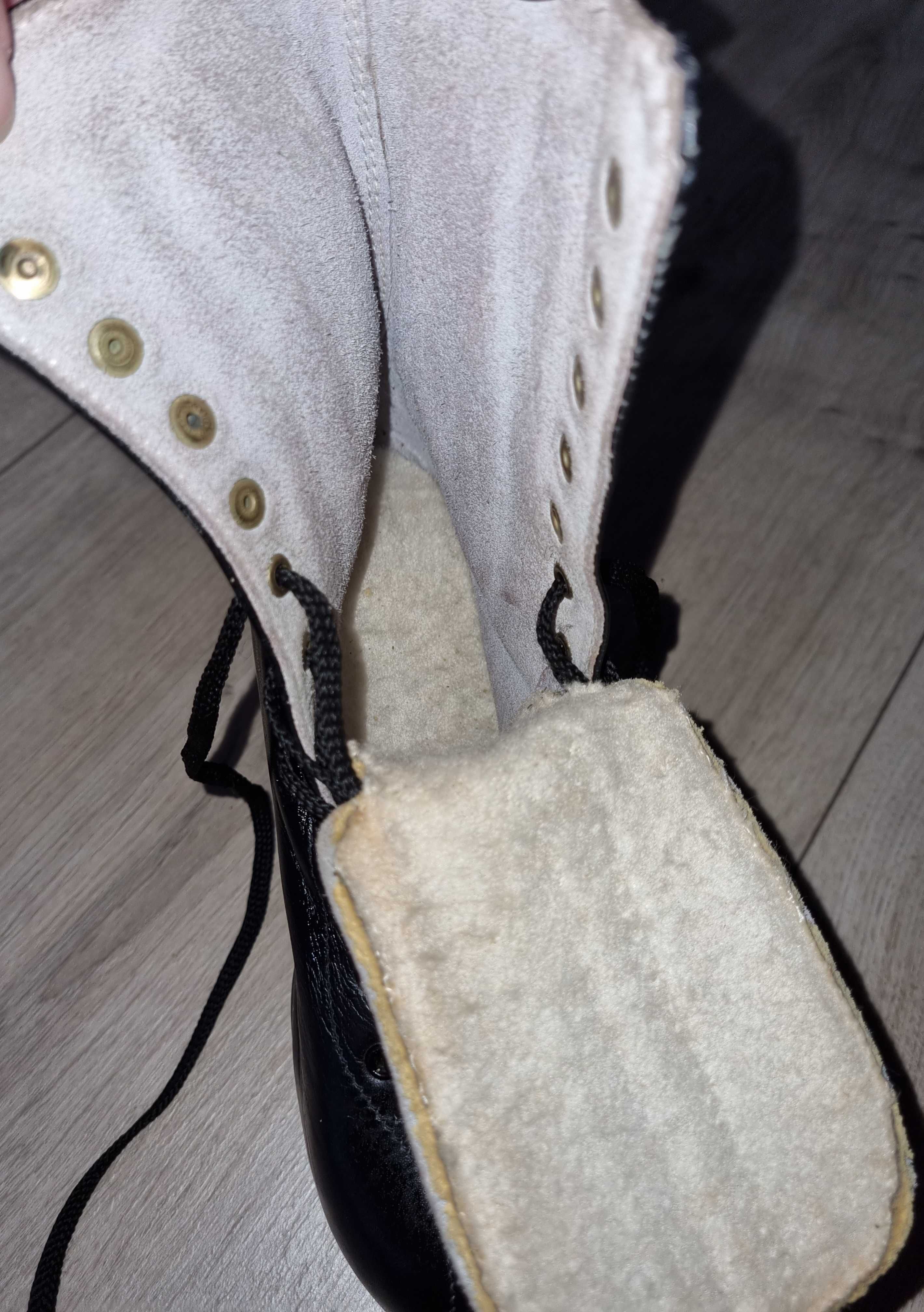 Łyżwy Figurowe Młodzież Klasyczne Czarne Skóra Polsport Piruet 32 21,5