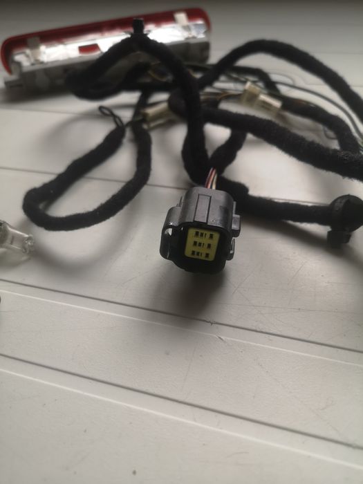 Стоп сигнал Fiat Doblo, стоп сигнал задней двери.,