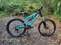 Bike downhill commencal furious