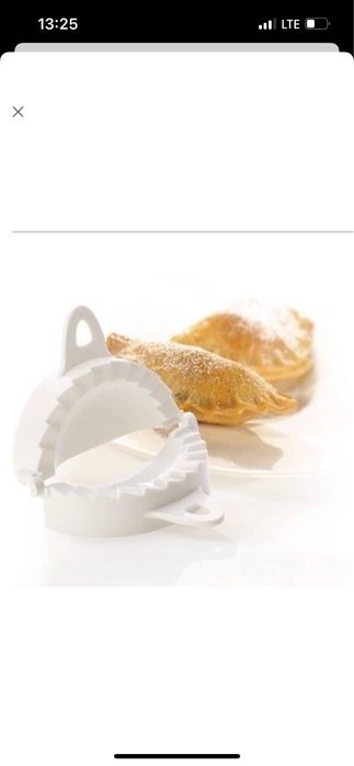 Подушка под шею в самолет/машину. Tescoma для лепки вареников, равиоли