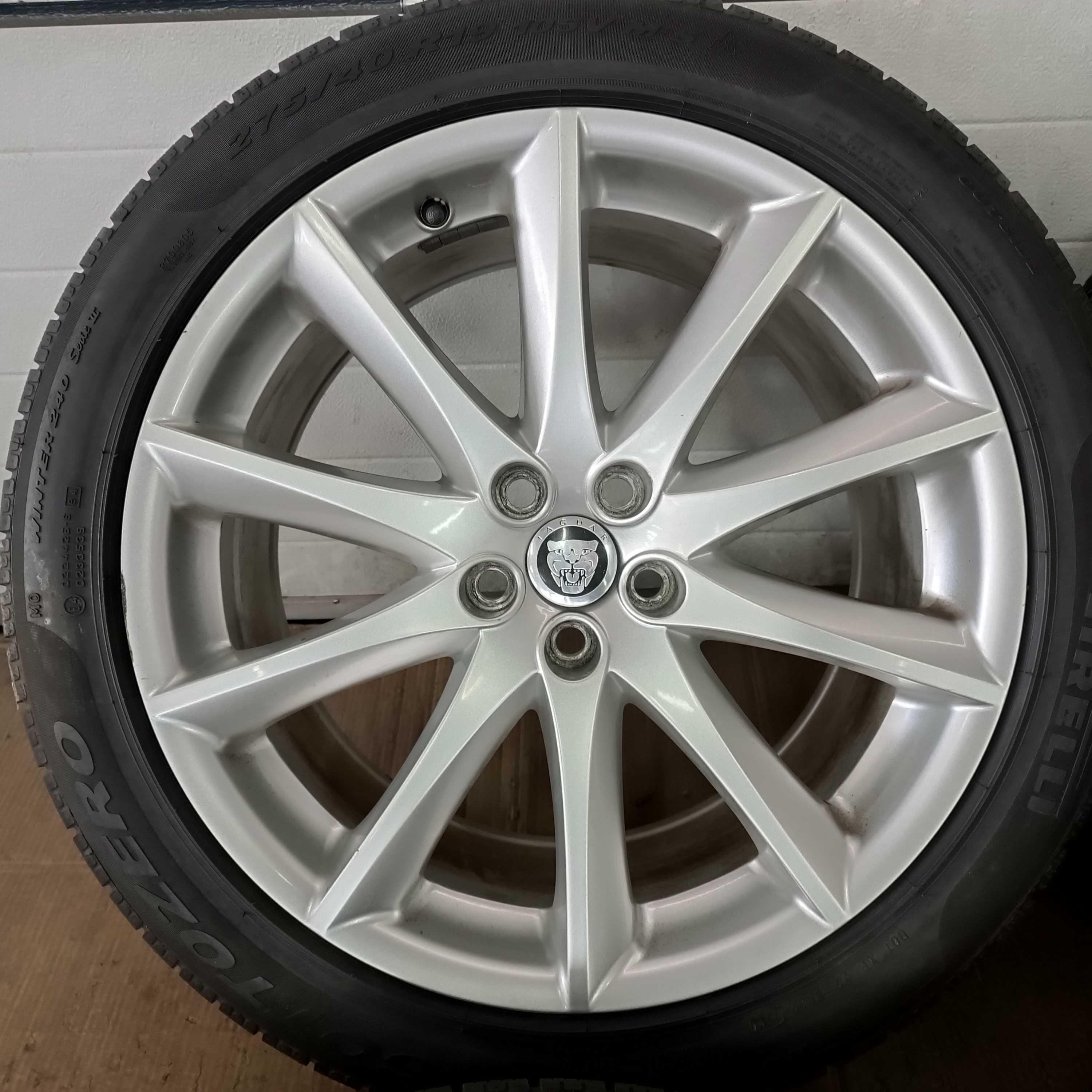 Koła Zimowe Felgi 19" 5x108 Jaguar XJ 245/45/R19 & 275/40/R19