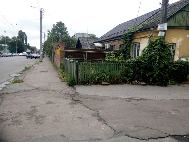 Продам частину будинку на Грушевського ДВОЙНОЙ ФАСАД