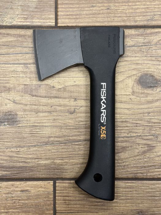 Siekiera ciesielska Fiskars X5 XXS
