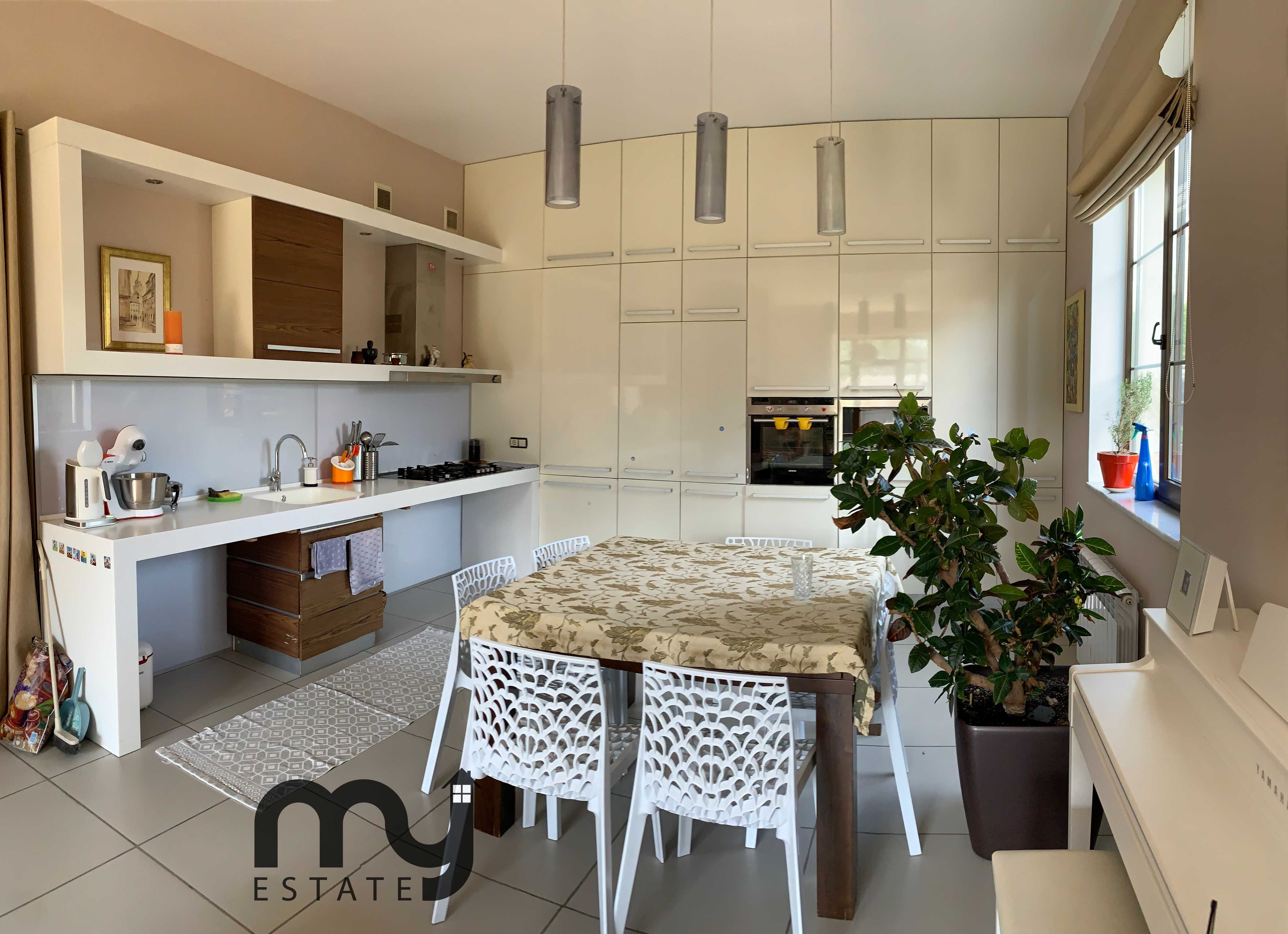 Продам будинок 315 м², 6 сот, Подільський рн, Берковець, Стеценка