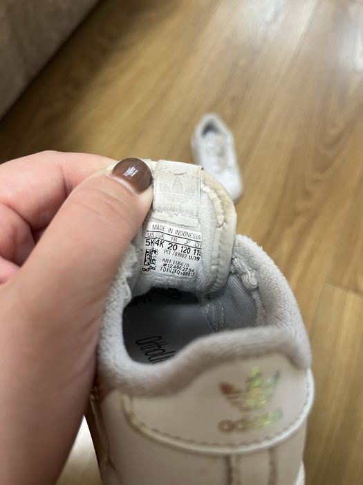 Adidas дитячі кросівки