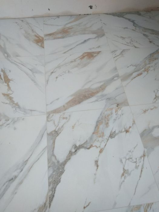 Укладка плитки,  плиточник