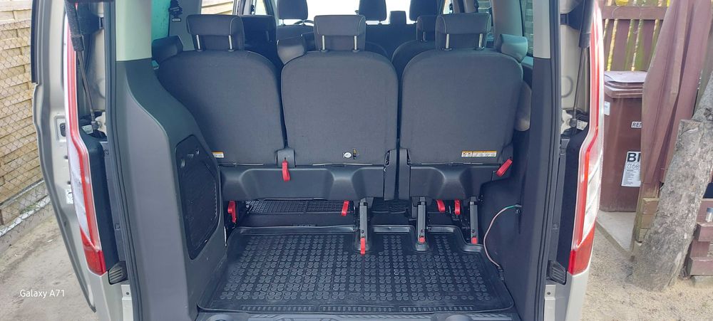Licencjonowany Przewóz Osób / 9 osobowy Ford Tourneo Custom