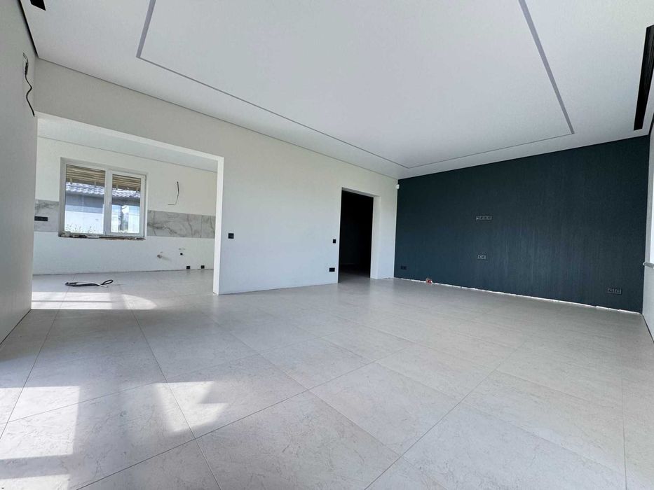 р Продається новий окремий будинок, 5 кімнат