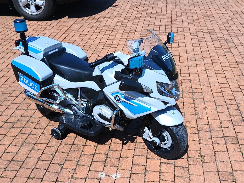 Motorek policyjny BMW na akumulator