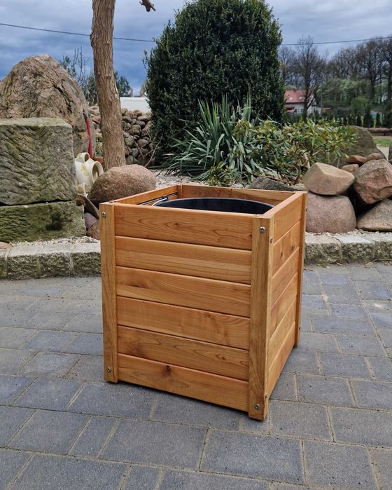 Drewniane osłony na donice