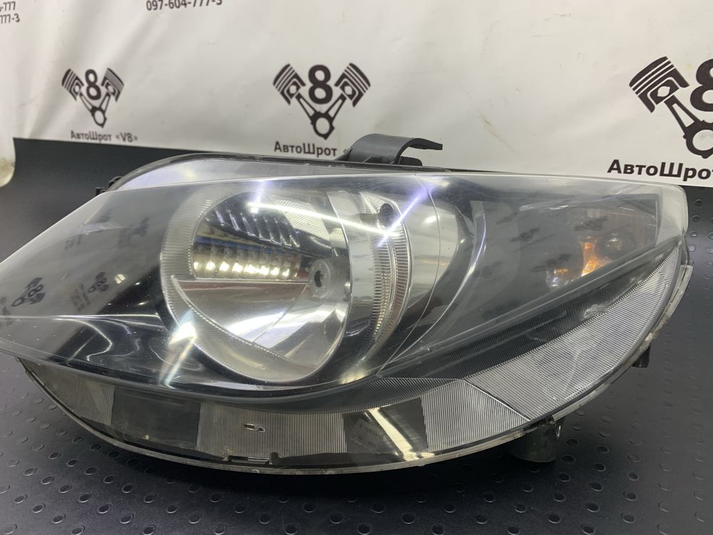 Фара Seat Ibiza 4 IV 6J галоген фара ліва сеат ібіца 4 6j1941021c