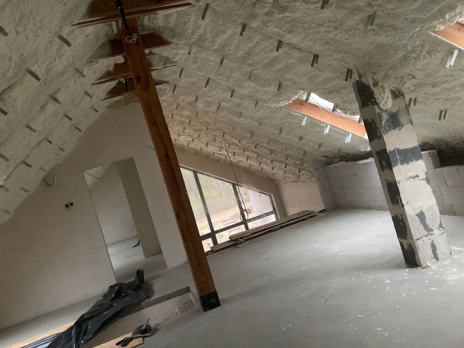 Ocieplanie piana PUR Docieplanie poddasza pianką poliuretanową darmowa