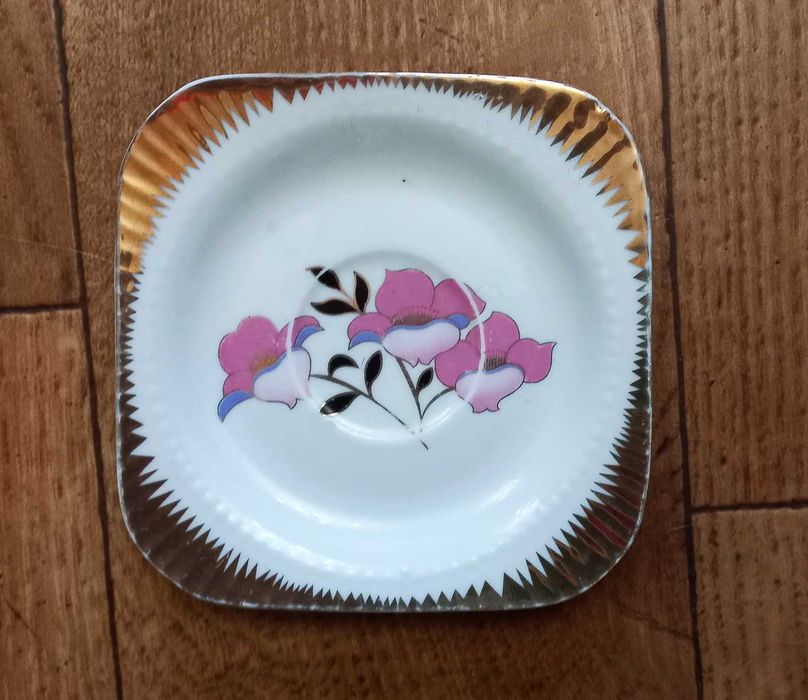 Тарелка Декоративная . Япония