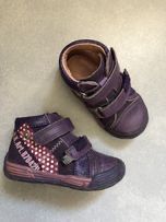Взуття на дівчинку кросівки черевички туфлі Bartek Clibee Apawwa