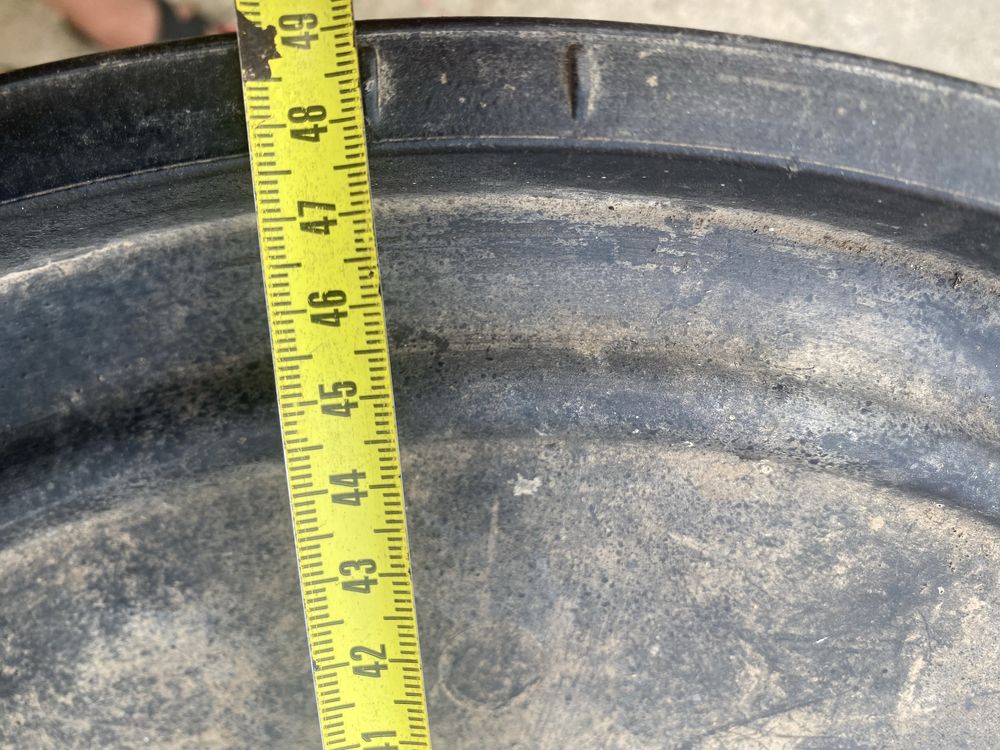 Bidon azul com tampa preta e anel de aperto