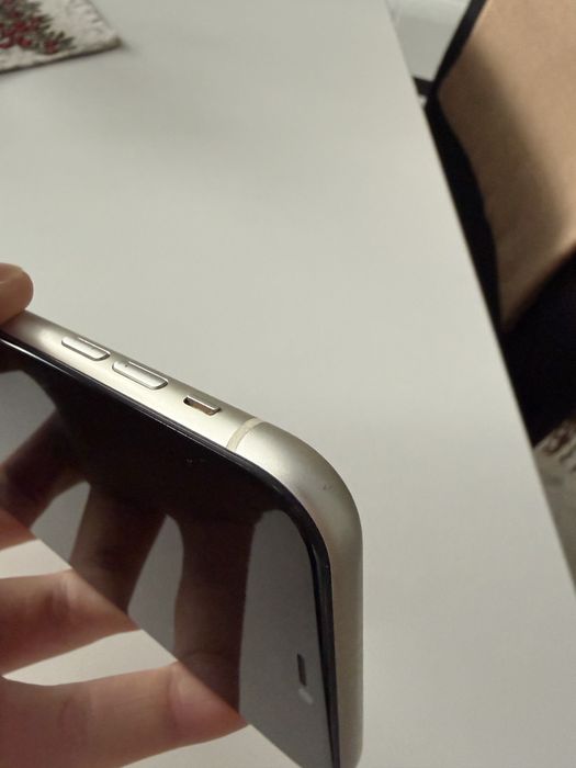 iPhone 11 – 64 GB – Stan bardzo dobry!