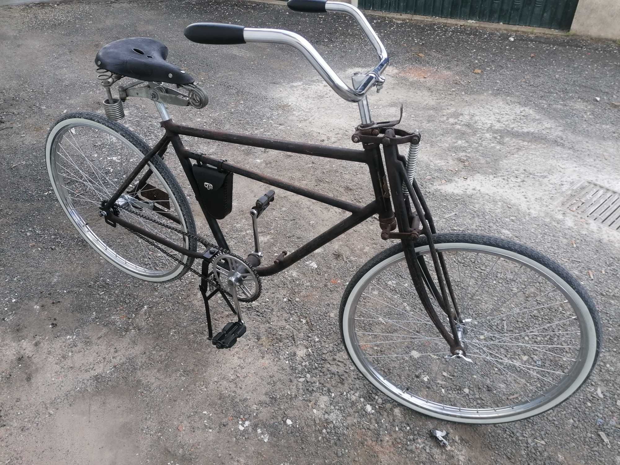 Bicicleta antiga Humber