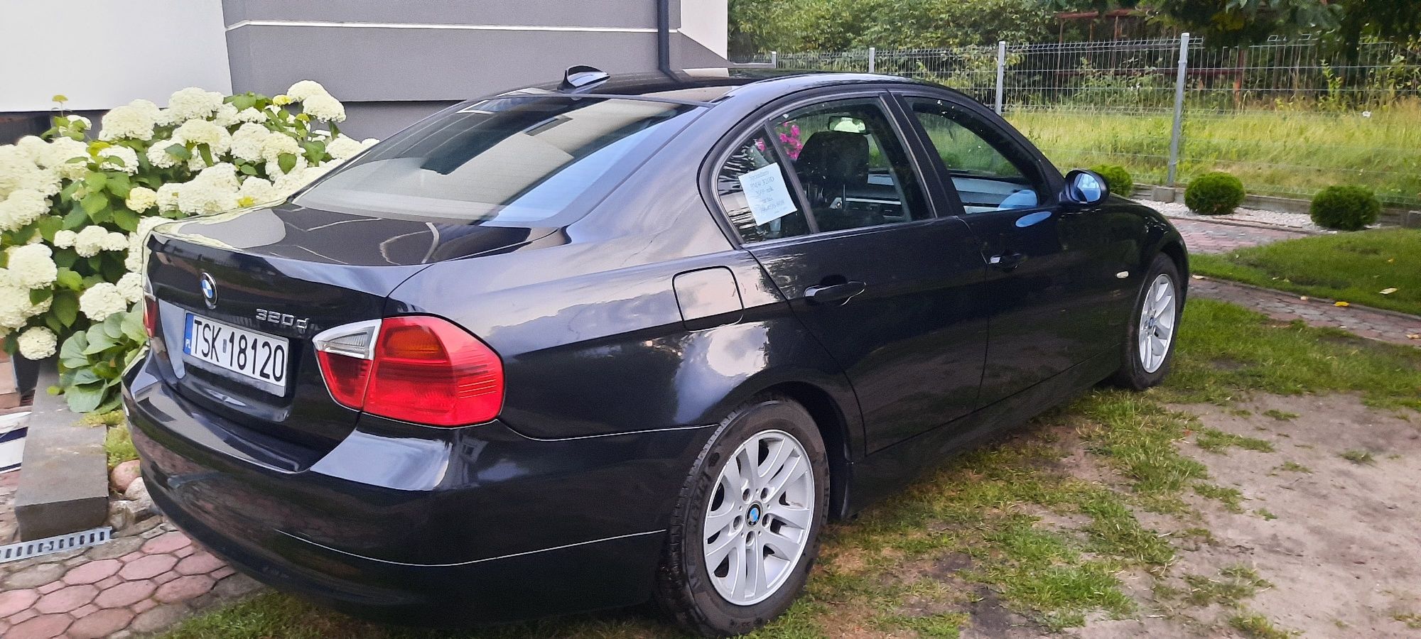 Sprzedam BMW E90 320D 2006R.