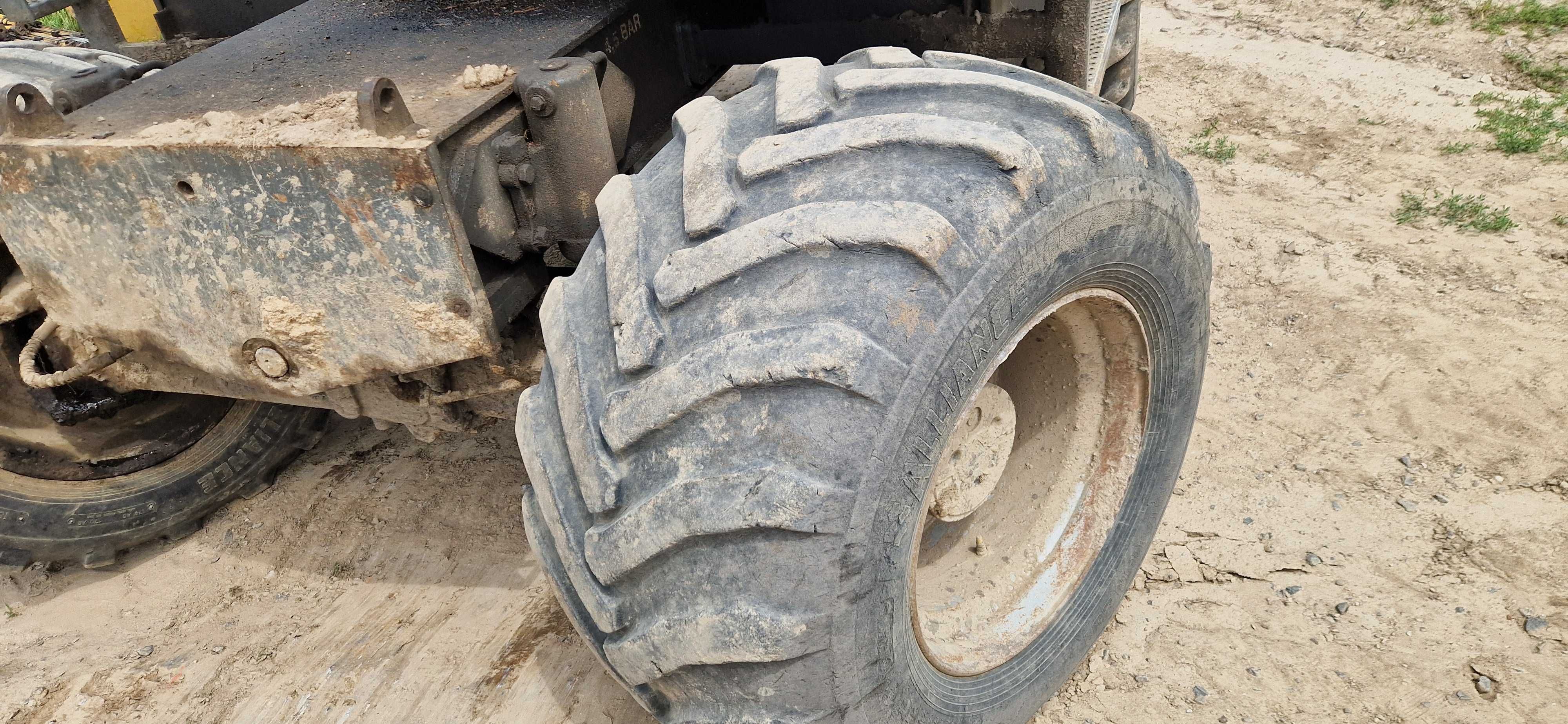 koparka JCB js 130 koła 600/50r22,5 na 8 szpilek mecalac atlas