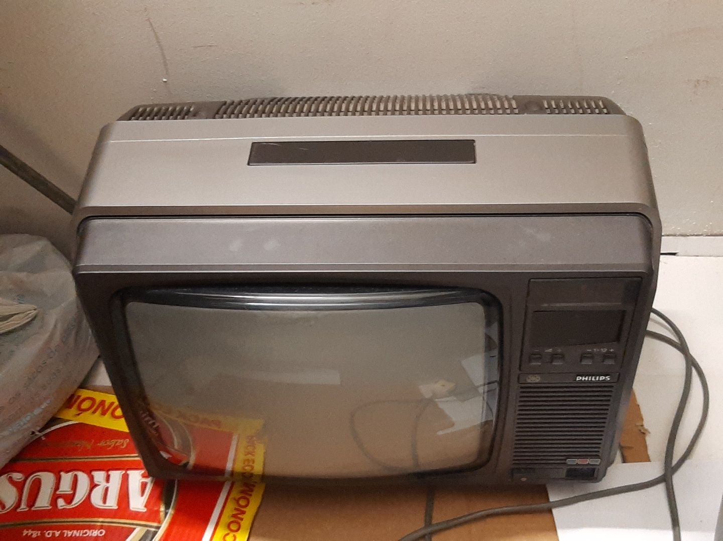 Televisão antiga