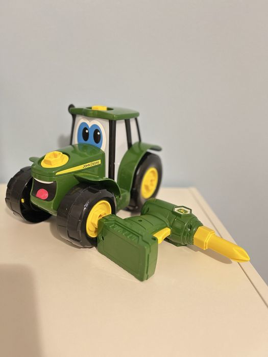 Traktor Dumel John Deere