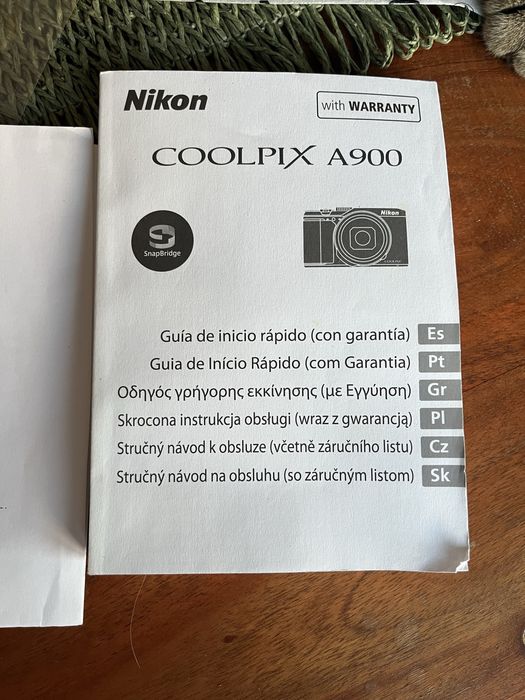 Máquina Fotográfica Nikon CoolPix A900