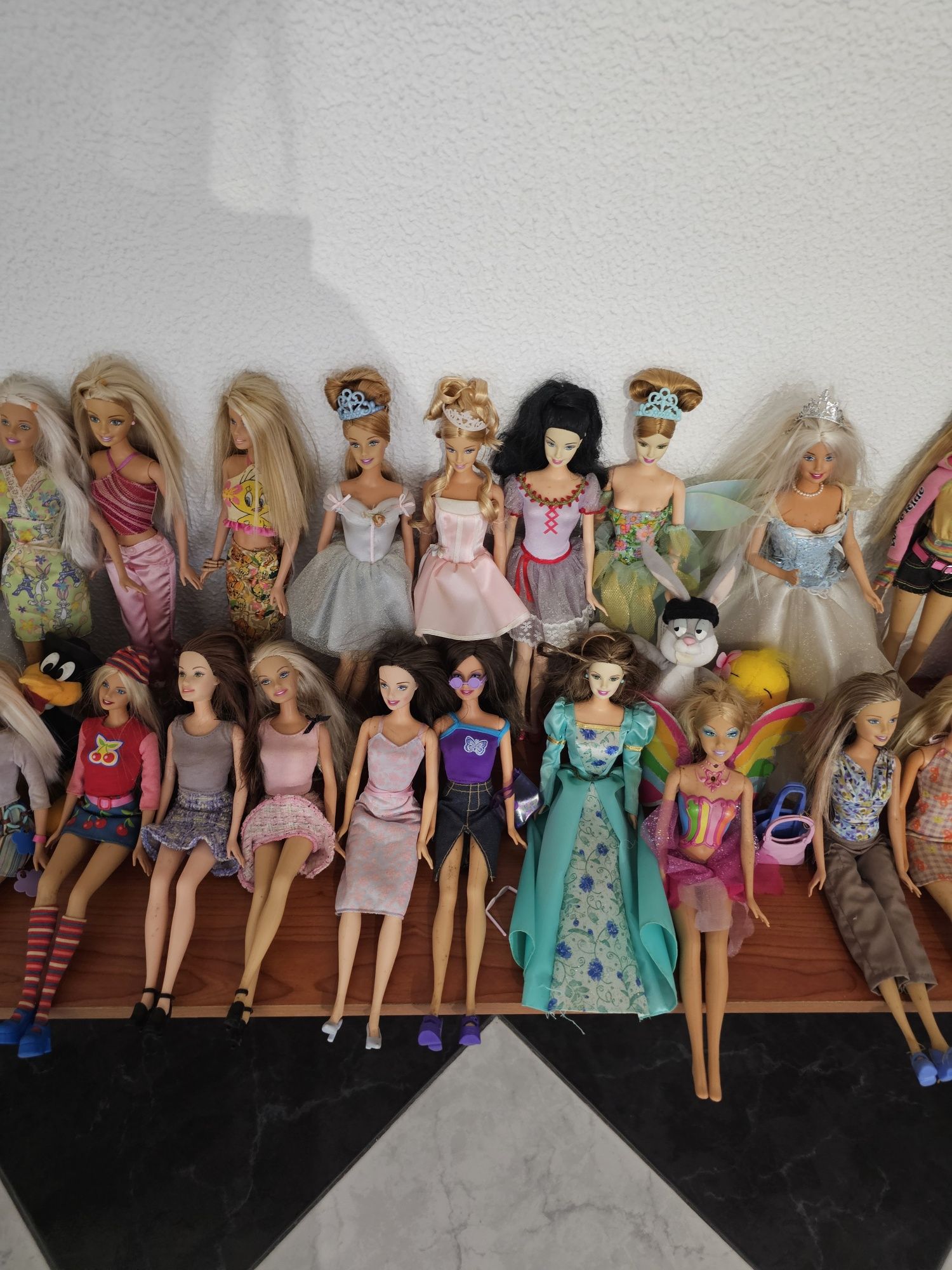 Barbies   várias