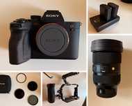 Zestaw: Sony A7 IV (stan idealny) +Sigma Art 24-70mm F2.8 +akcesoria