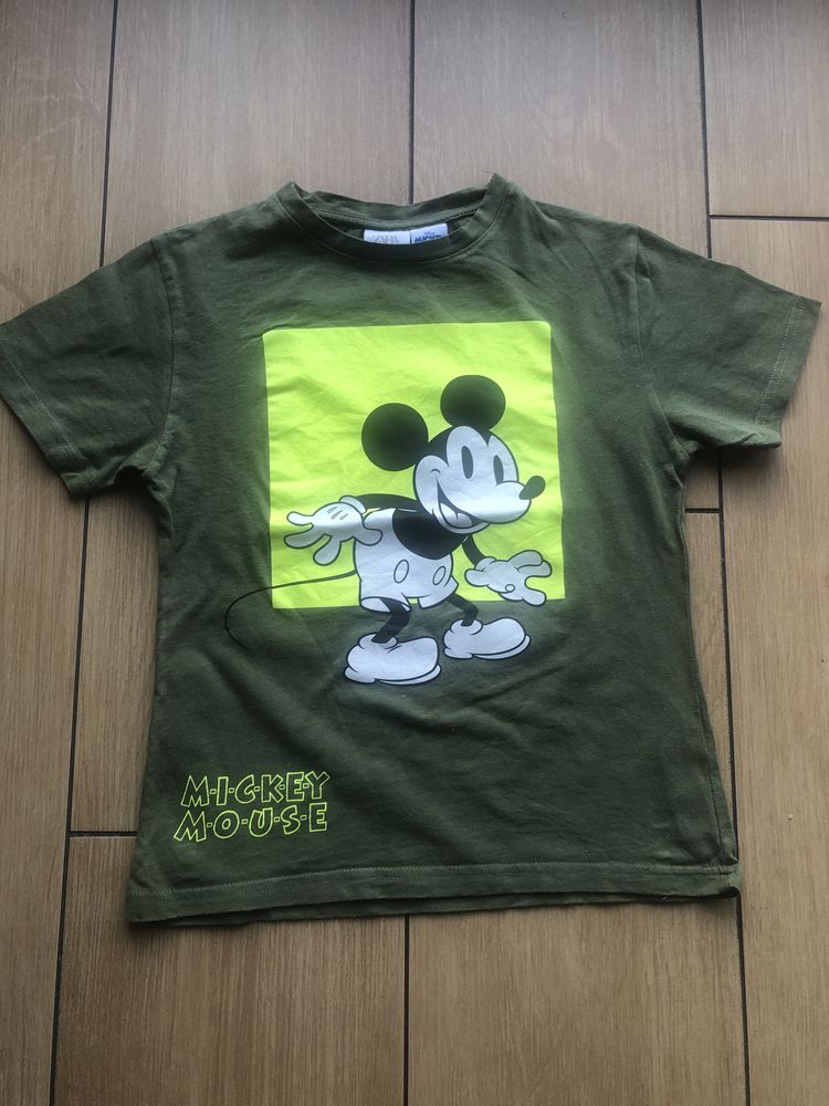 Spodenki + bluzka Mickey Mouse, rozmiar 122