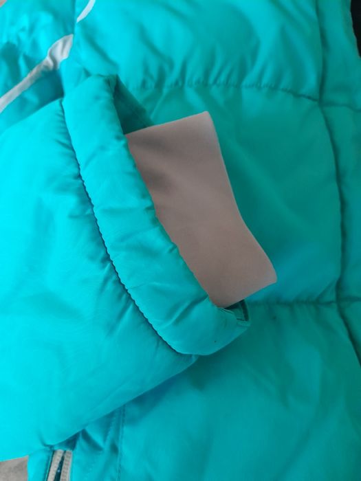 Зимова жіноча куртка