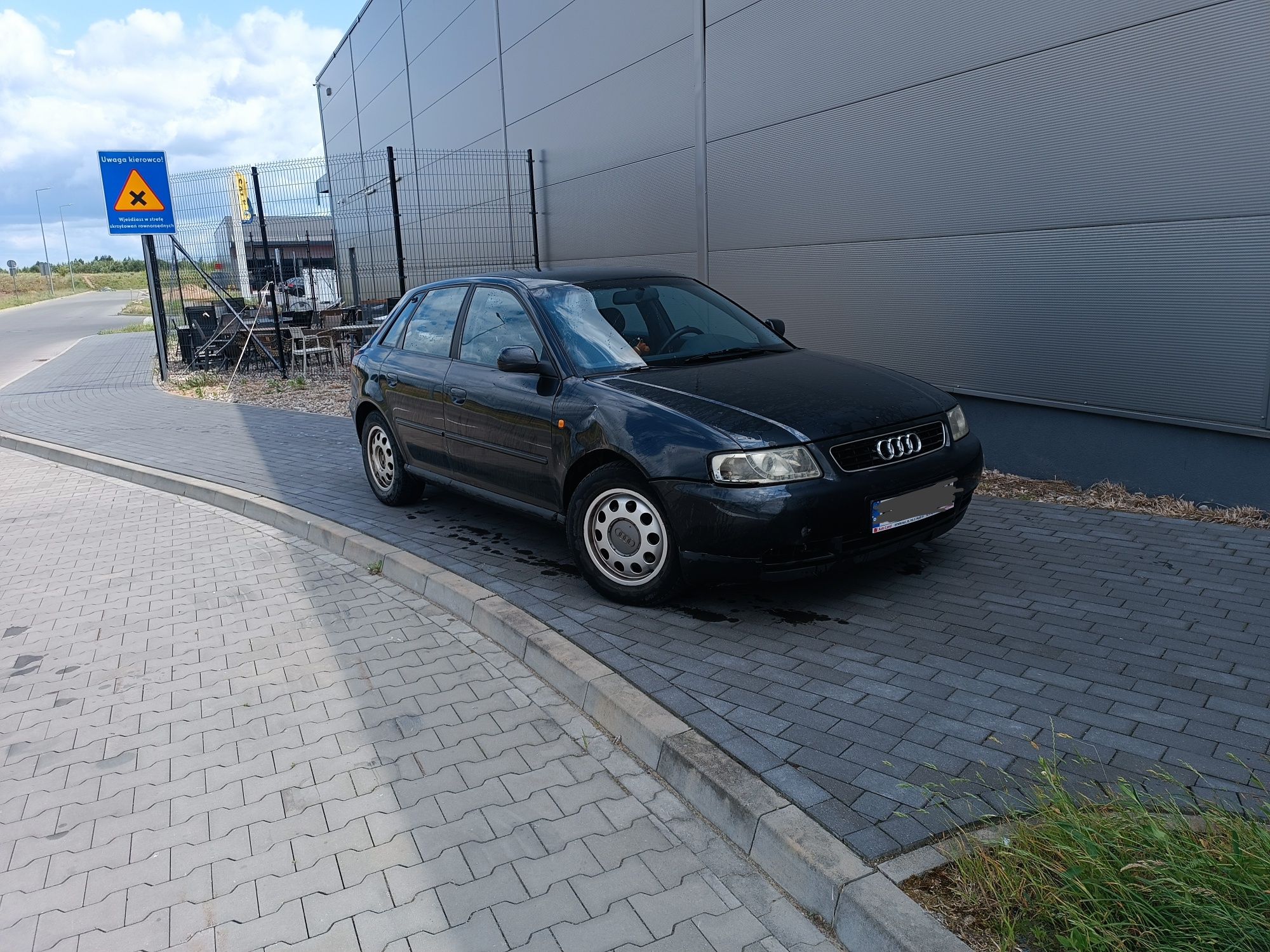 Audi A3 8p 5 drzwi 1.8 Benz+LPG alusy klima kubełki na dojazdy !!