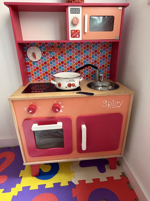 Cozinha de brincar infantil