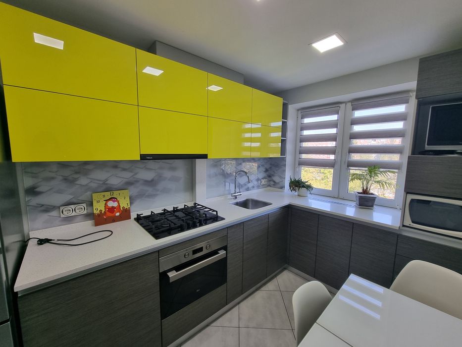 Шикарна 3к з ремонтом та  видом на Дніпро, Сонячна набережна.  ТОРГ!