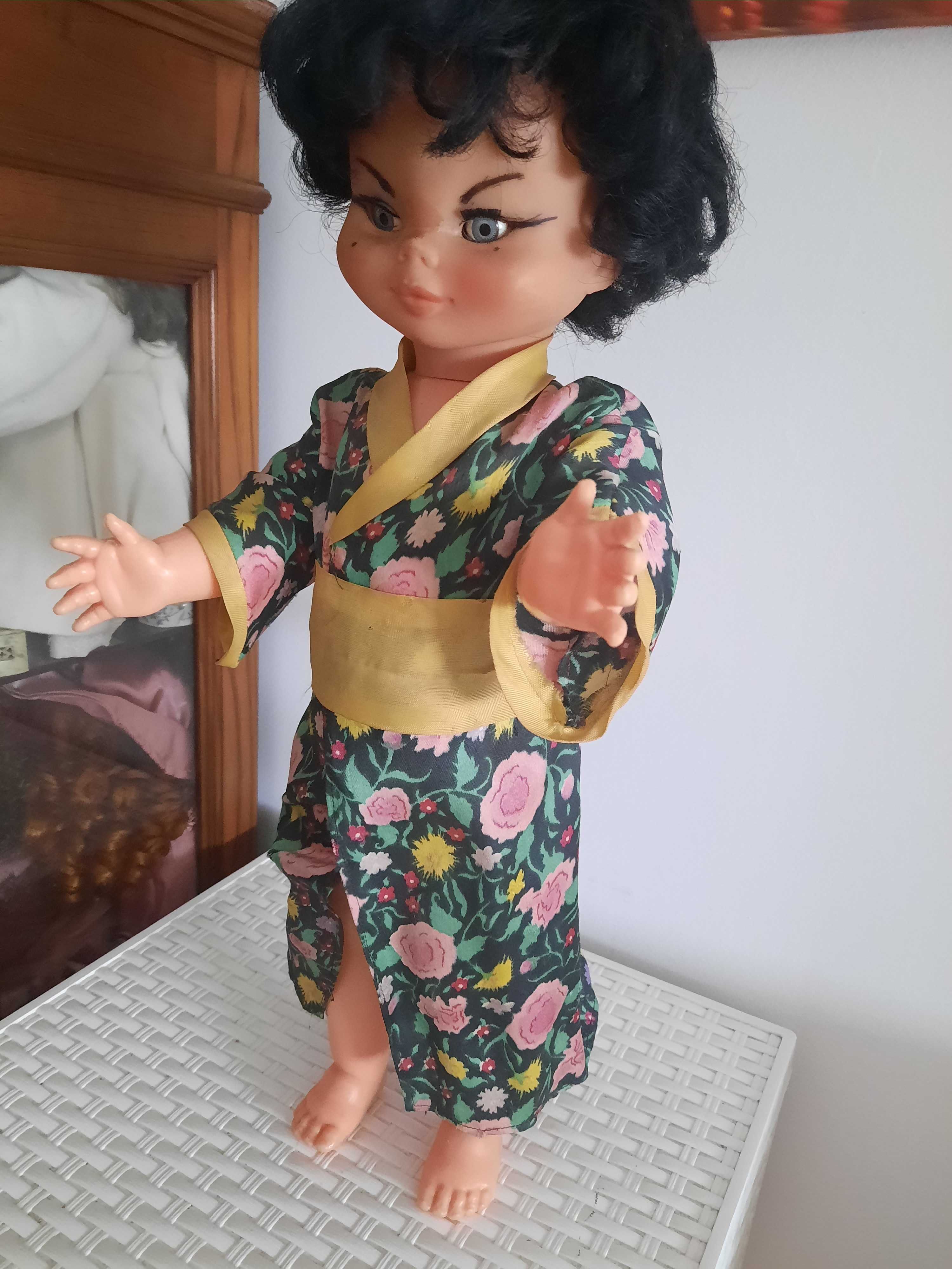 Maravilhosa boneca muito antiga
