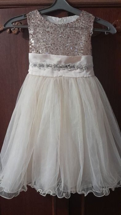 Пролам нарядное платье