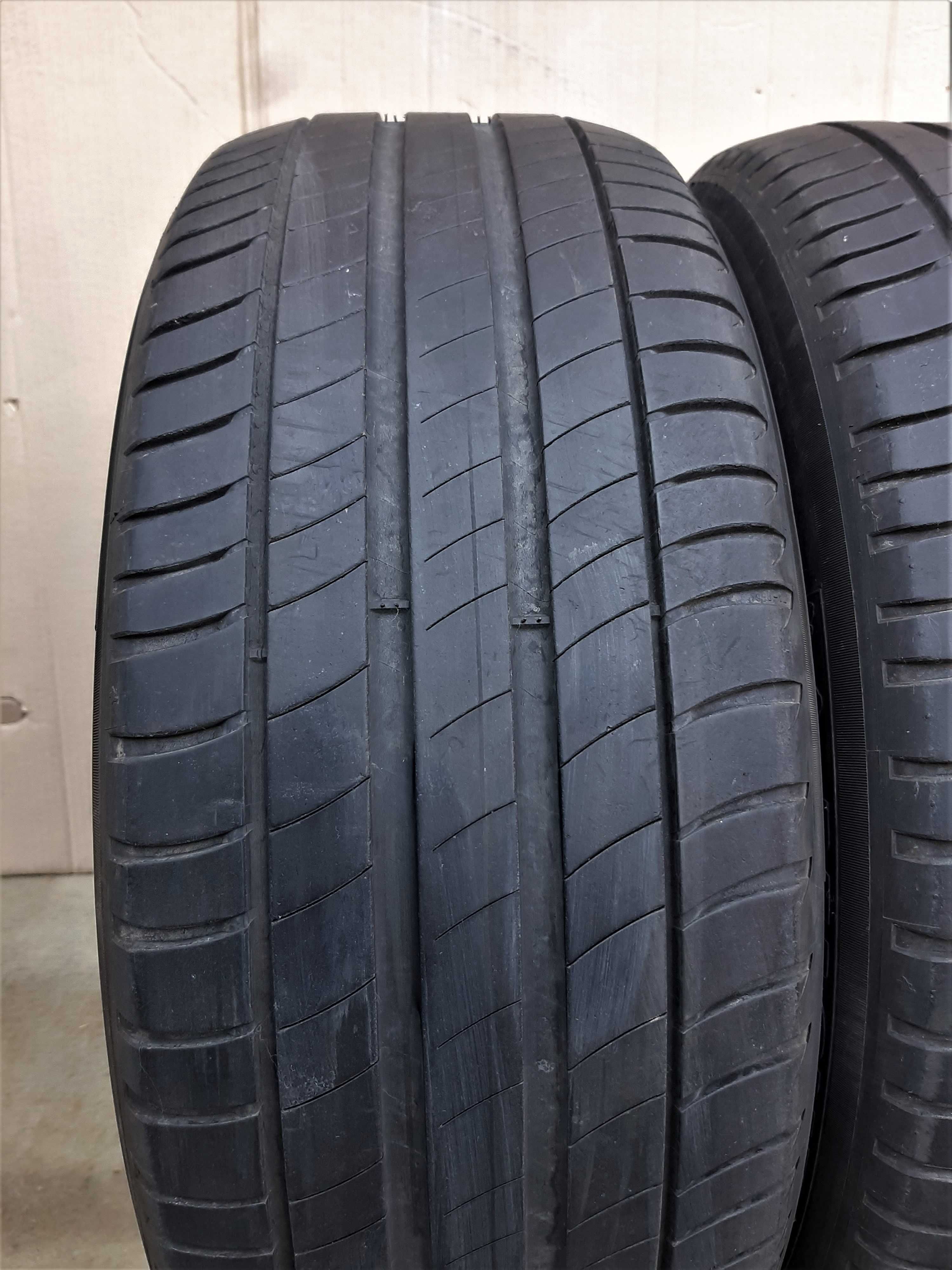 шини покрышки летние 215/55R17 Michelin
