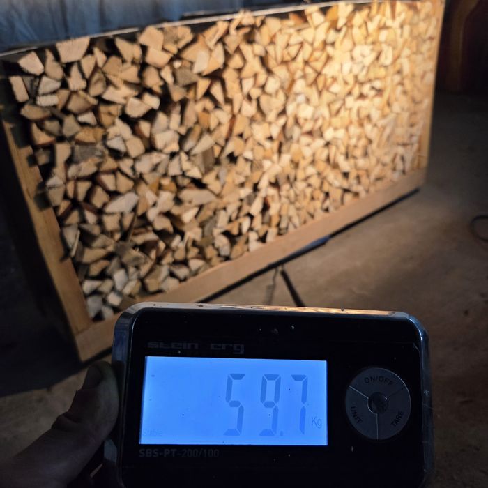 Drewno kominkowe rozpałkowe suche + STELAŻ +-50KG rozpałki suchej