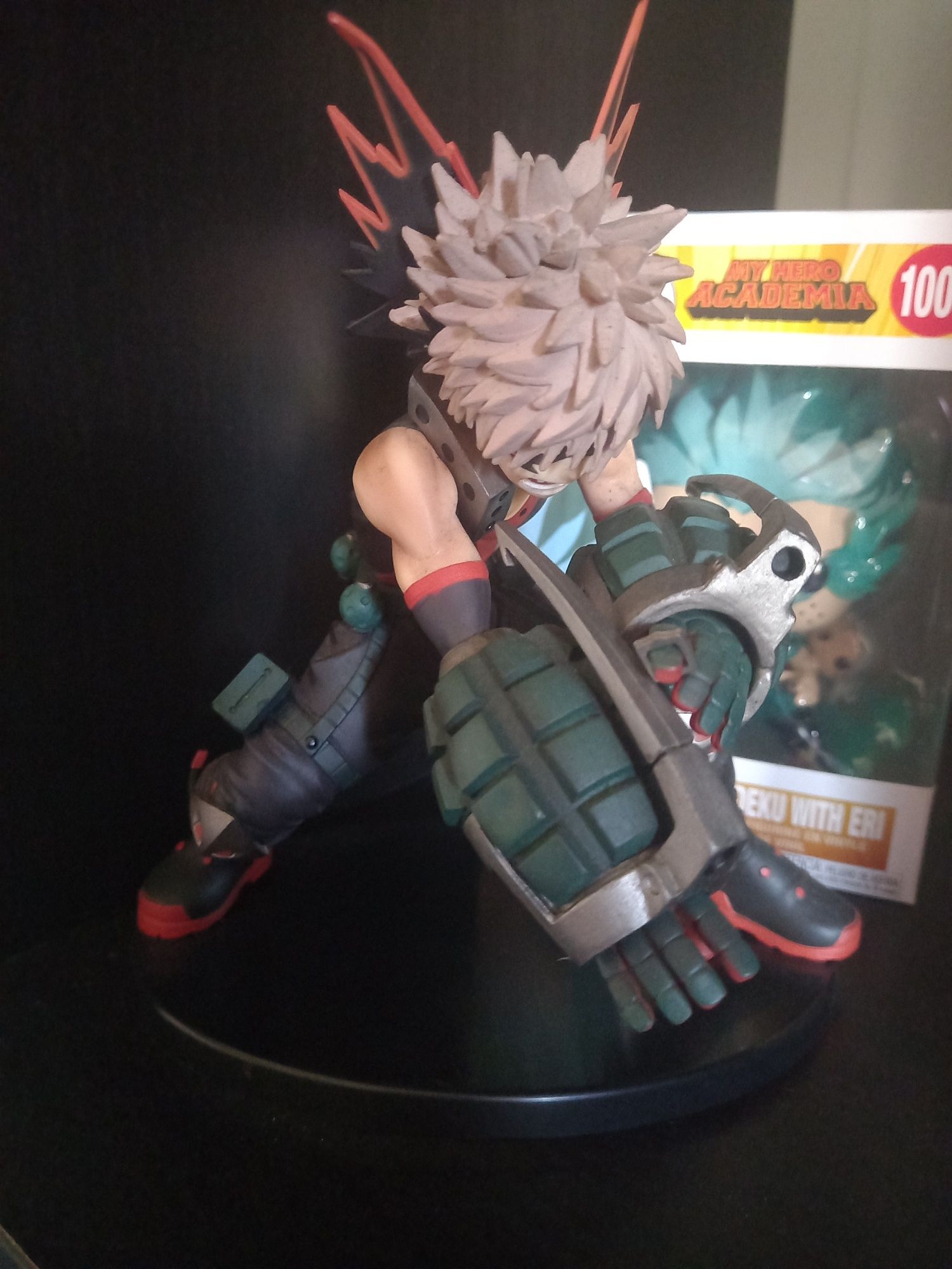 Figura Boku no hero Bakugou