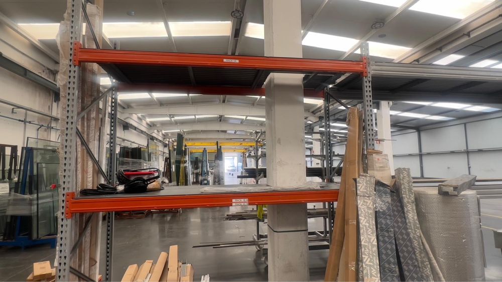 Estantes industriais diversas