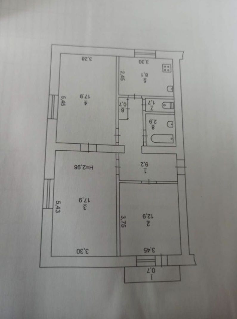 Продам 3-ьох кімнату квартиру на КРЕС по вулиці Сичеславська б.13.