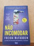 Livro "Não incomodar" da autora Freida McFadden